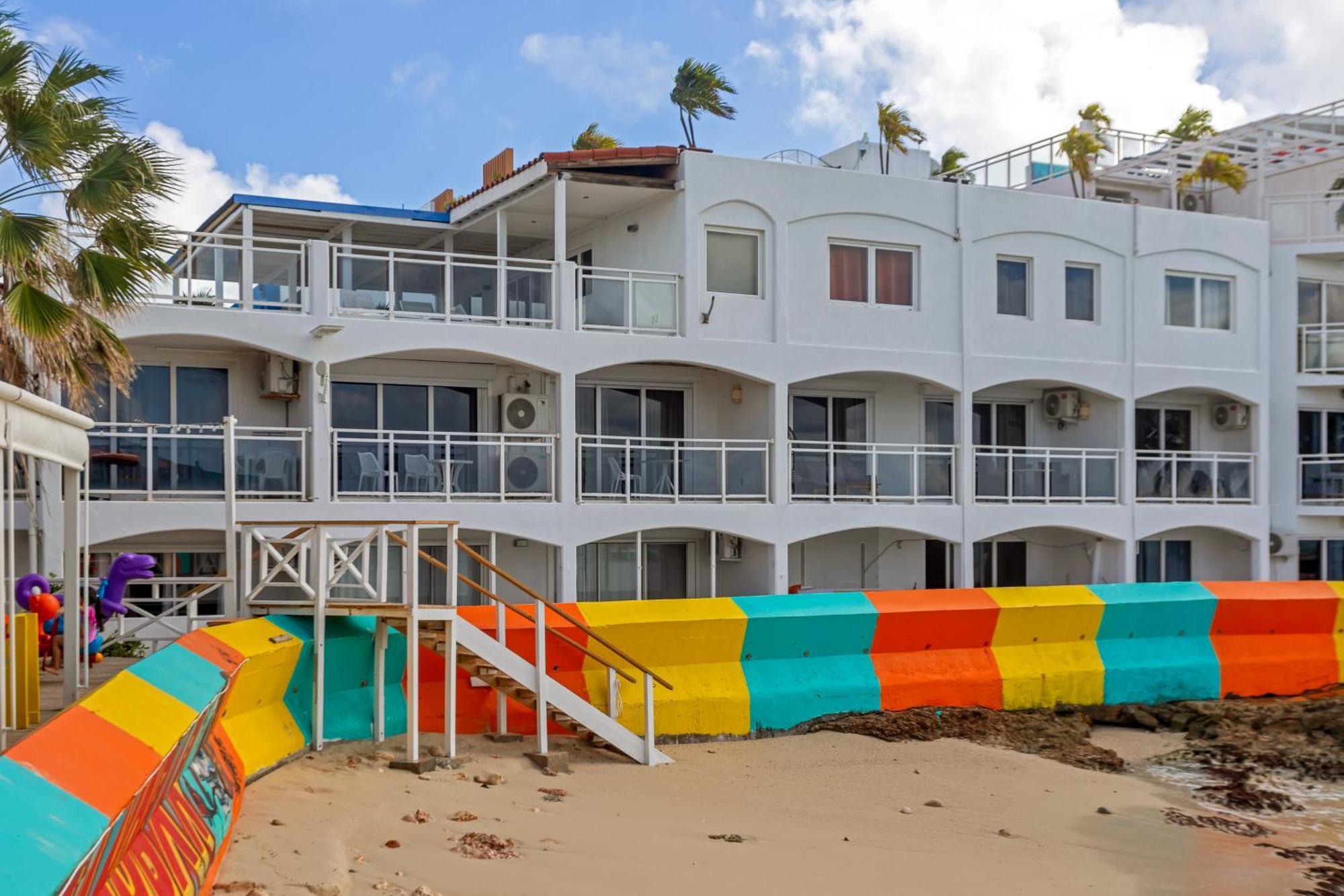Maho Beach House - Studio - Beach Access 외부 사진